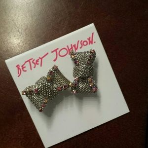 Soo cute earrings